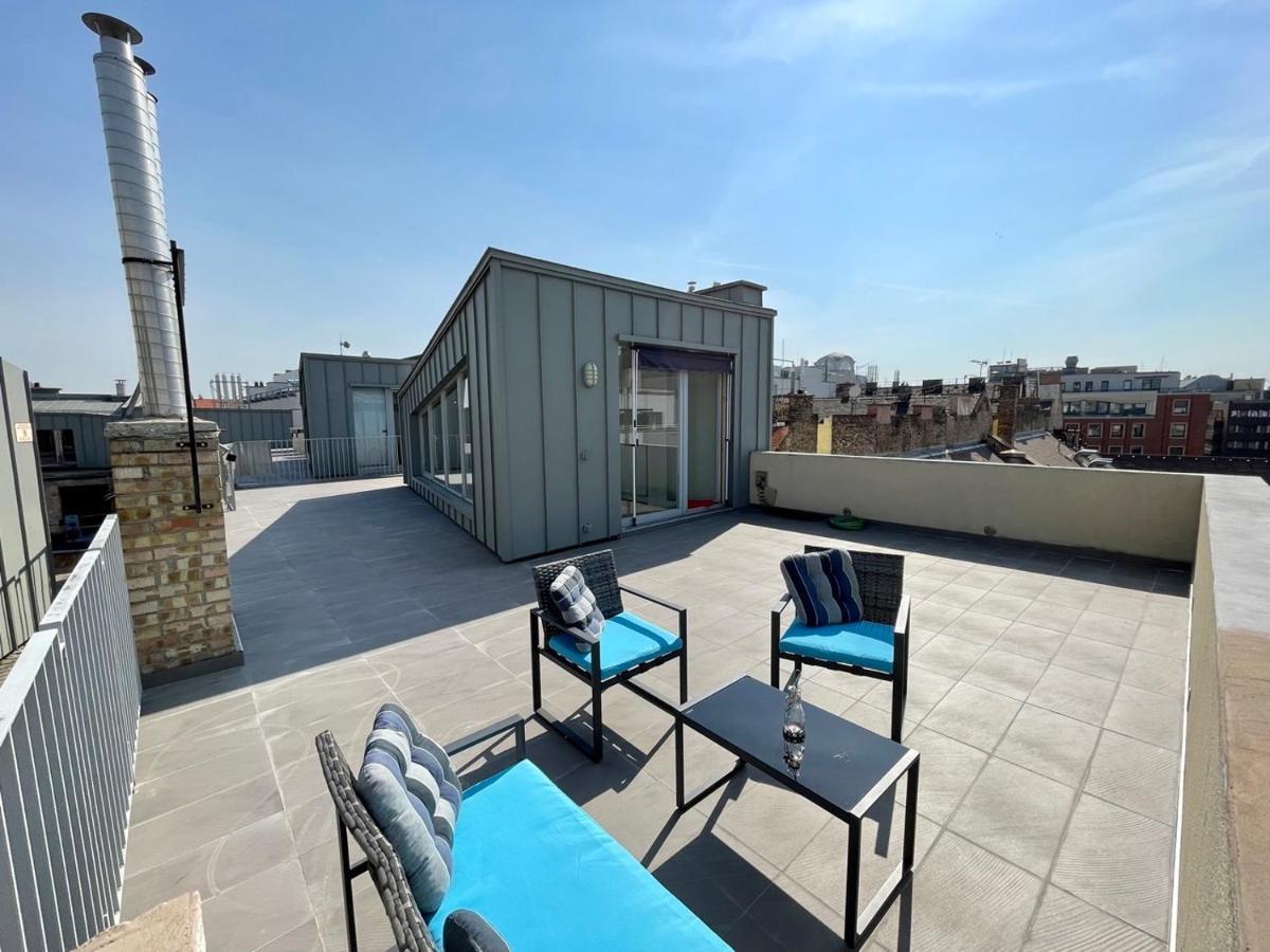 Penthouse W Private Rooftop And Free Parking Budapest Exterior photo