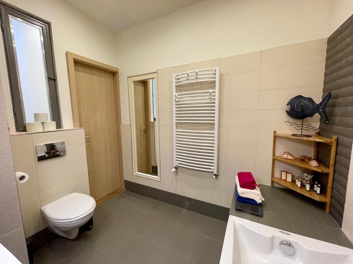 Penthouse W Private Rooftop And Free Parking Budapest Exterior photo